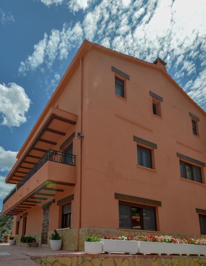 La Casita De El Cuervo Panzió Kültér fotó